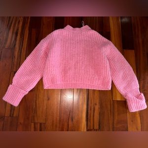 Pink cropped Zara sweater